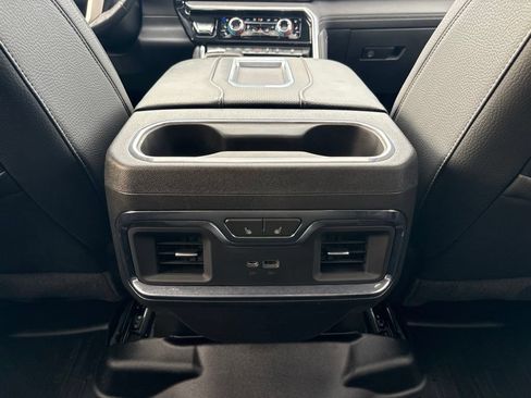 Used 2022 GMC Sierra 1500 Denali AWD/4WD image 26