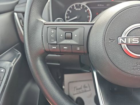 Used 2024 Nissan Rogue S AWD/4WD image 20