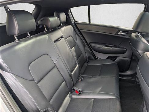 Used 2021 Kia Sportage S image 17