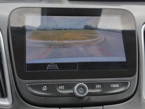 Used 2024 Chevrolet Malibu LT FWD image 17