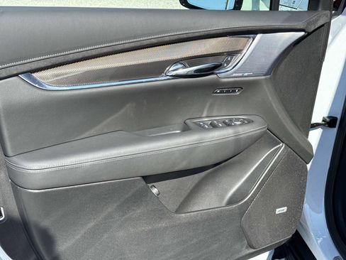New 2025 Cadillac XT6 Premium Luxury w/ Platinum Package image 22