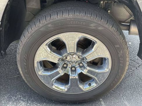 Used 2021 RAM 1500 Big Horn AWD/4WD image 11