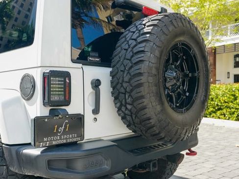 Used 2016 Jeep Wrangler Unlimited Rubicon AWD/4WD image 47
