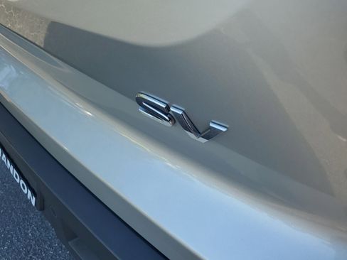 Certified 2024 Nissan Pathfinder SV image 8