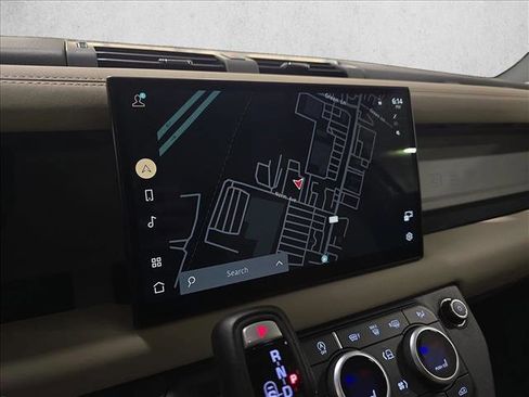 Used 2024 Land Rover Defender 130 S image 22