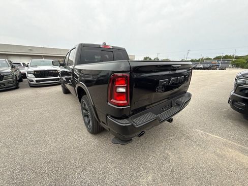New 2026 RAM 1500 Big Horn AWD/4WD image 3
