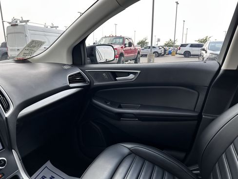Used 2024 Ford Edge SEL w/ Convenience Package AWD/4WD image 11