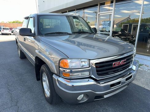 Used 2007 GMC Sierra 1500 SLE w/ Light Duty Power Package AWD/4WD image 2