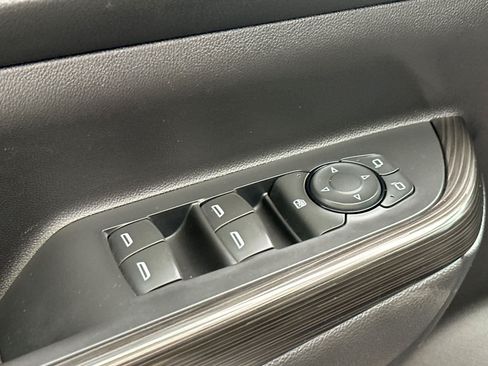 Used 2018 GMC Acadia SLT AWD/4WD image 13