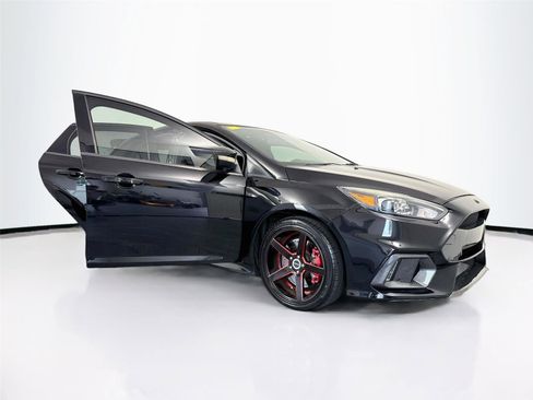 Used 2018 Ford Focus ST w/ Equipment Group 402A FWD image 21