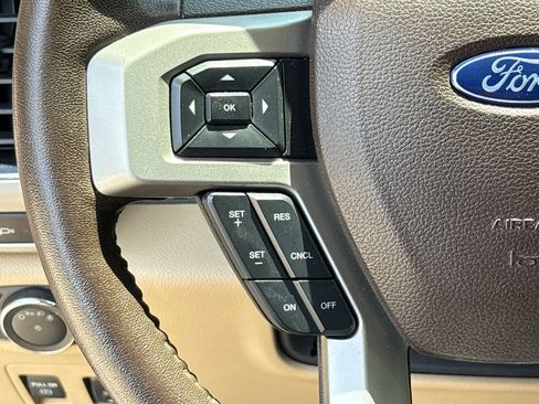 Used 2018 Ford F150 Lariat RWD image 18