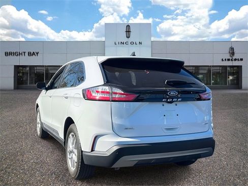 Used 2024 Ford Edge SEL image 5