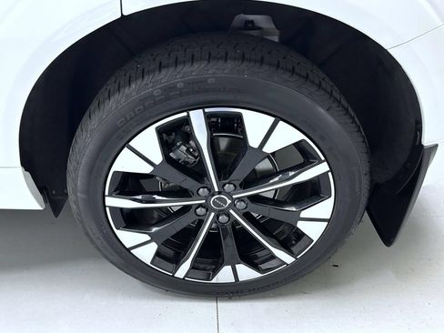 Used 2026 Volvo XC60 B5 Plus w/ Protection Package Premier AWD/4WD image 22