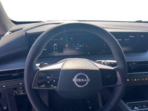 Certified 2025 Nissan Murano SV AWD/4WD image 14