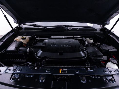 Used 2020 Chevrolet Colorado Z71 AWD/4WD image 2