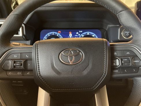 New 2026 Toyota 4Runner Trailhunter image 15