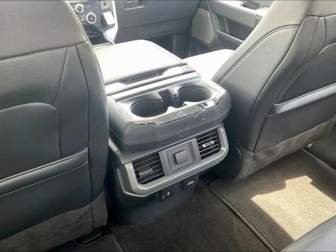 Used 2022 Ford F150 Lariat image 34