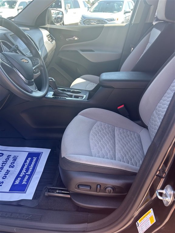 Used 2020 Chevrolet Equinox LS w/ LS Convenience Package FWD image 6