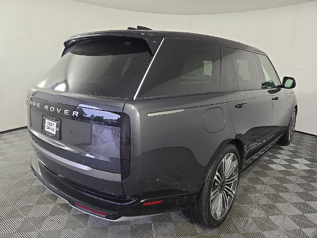 New 2026 Land Rover Range Rover Long Wheelbase SE AWD/4WD image 5