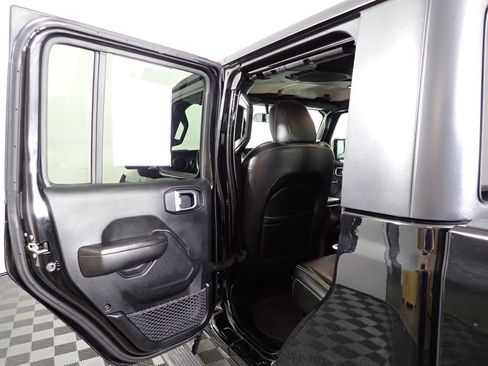 Used 2020 Jeep Gladiator Sport w/ Quick Order Package 24S AWD/4WD image 31