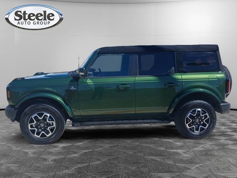 Used 2023 Ford Bronco Outer Banks image 2