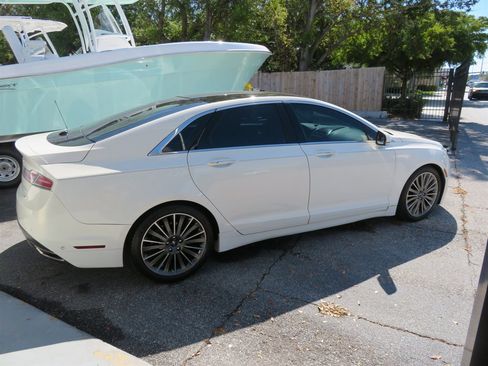 Used 2013 Lincoln MKZ Reserve image 6