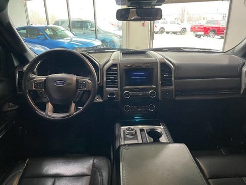 Used 2020 Ford Expedition XLT w/ Equipment Group 202A image 24