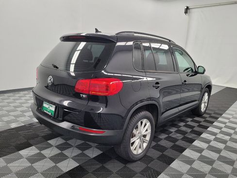 Used 2017 Volkswagen Tiguan Limited w/ Premium Package FWD image 9