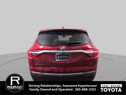 Used 2020 Buick Enclave Essence w/ Sound and Sites Package AWD/4WD image 9