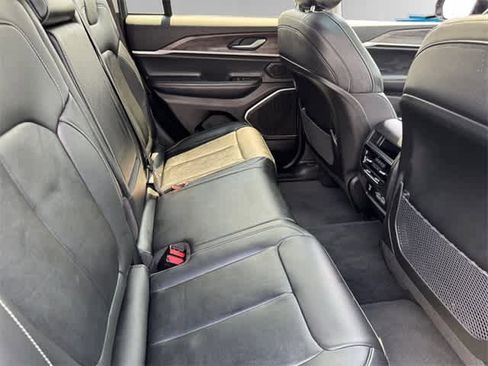 Certified 2022 Jeep Grand Cherokee Limited image 14