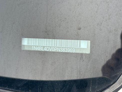 Certified 2023 Nissan Altima 2.5 SV image 8