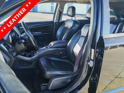 Used 2020 Dodge Journey Crossroad w/ Popular Equipment Group image 7