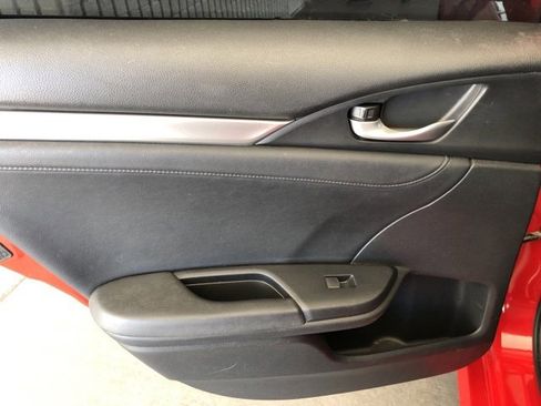 Used 2016 Honda Civic Touring image 46