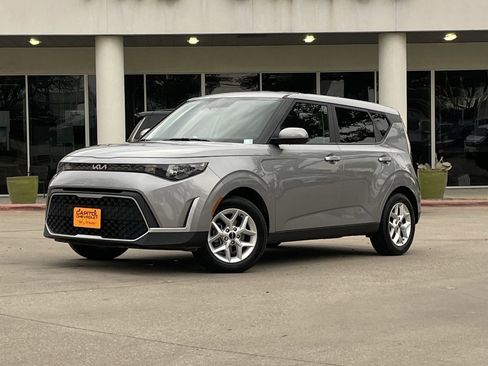 Used 2024 Kia Soul LX w/ Option Group 015 image 1