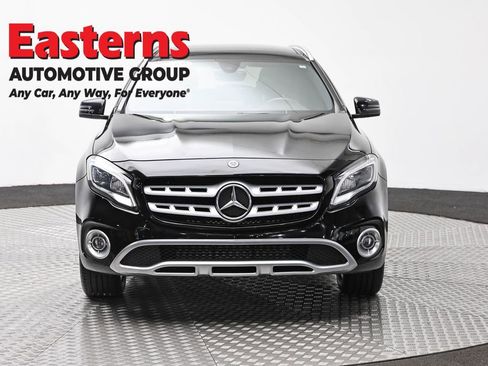 Used 2019 Mercedes-Benz GLA 250 4MATIC w/ Premium Package image 2