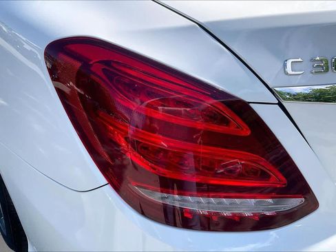Used 2017 Mercedes-Benz C 300 4MATIC Sedan image 27