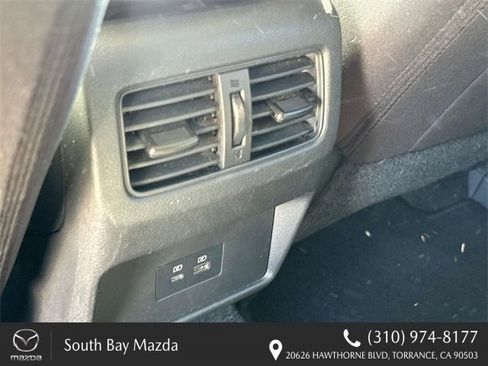 Used 2023 Nissan Rogue SV image 11