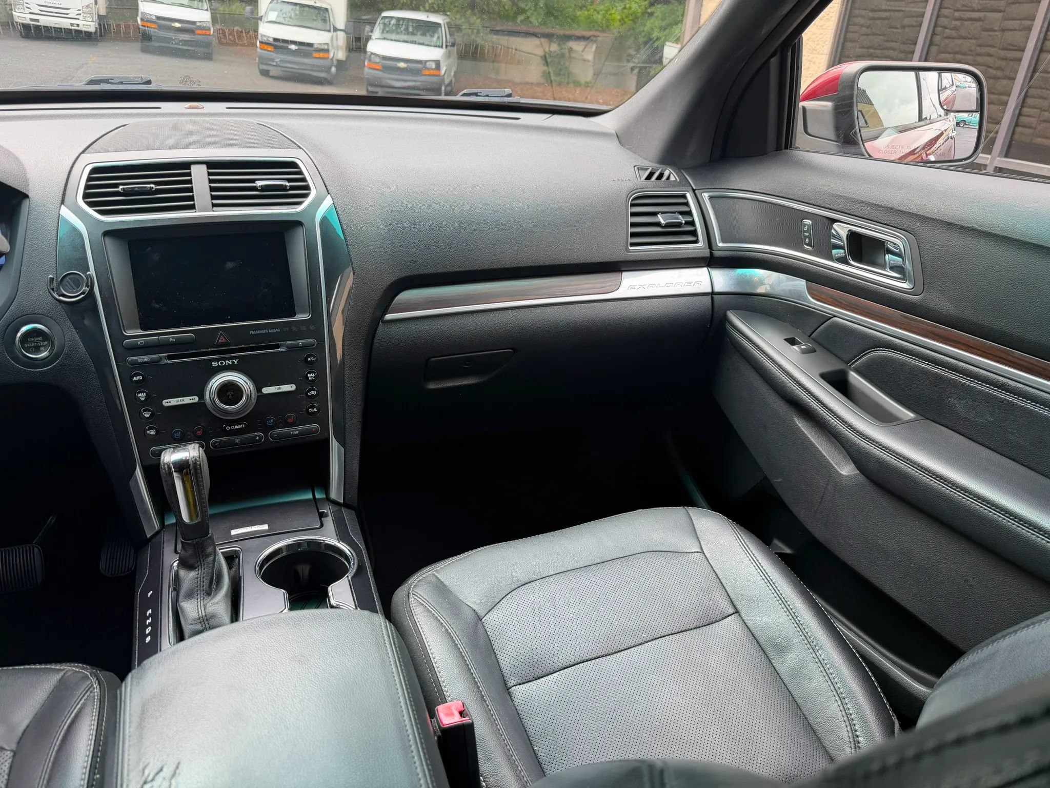 Used 2017 Ford Explorer Limited FWD image 15