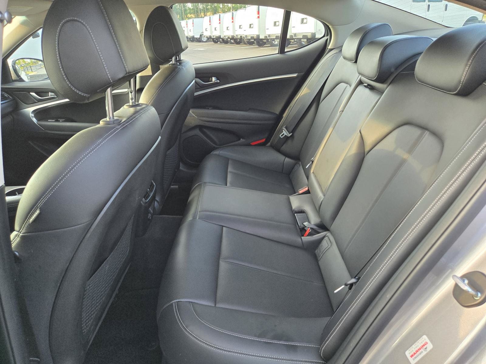 Used 2022 Genesis G70 2.0T AWD/4WD image 19