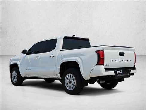 Used 2024 Toyota Tacoma SR5 AWD/4WD image 7