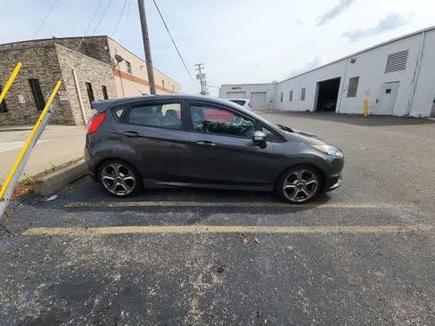 Used 2018 Ford Fiesta ST FWD image 12