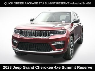 Used 2023 Jeep Grand Cherokee Summit video 2