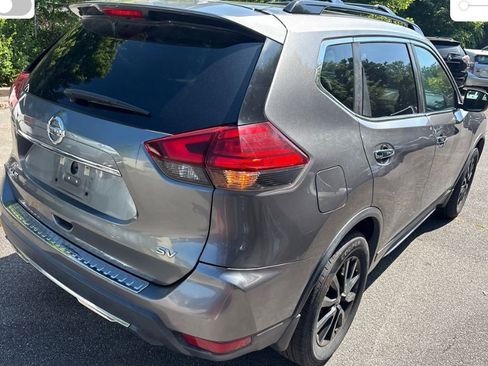 Used 2017 Nissan Rogue SV w/ Midnight Edition Package FWD image 5