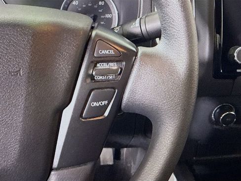 Used 2024 Nissan Frontier SV w/ Tow Package image 23