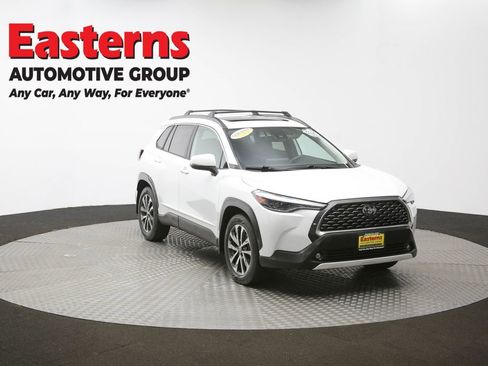 Used 2022 Toyota Corolla Cross XLE w/ Convenience Package image 47