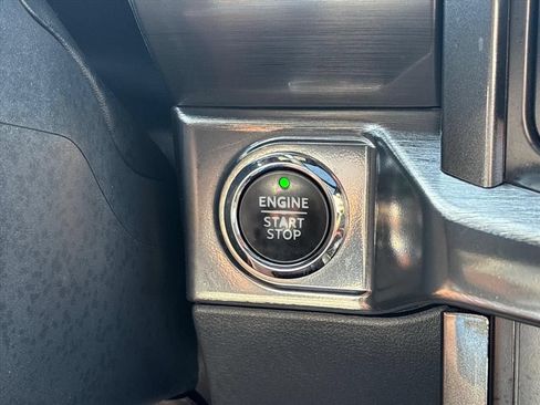 Used 2022 Ford F150 Lariat w/ Equipment Group 502A High AWD/4WD image 38