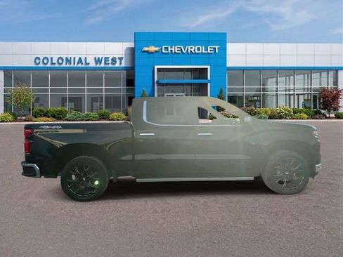 Used 2022 Chevrolet Silverado 1500 LTZ w/ LTZ Convenience Package II AWD/4WD image 13