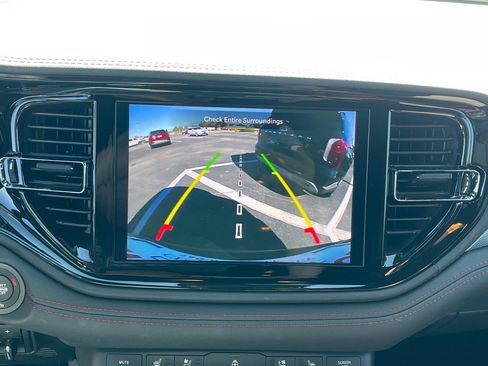 Used 2024 Dodge Durango GT image 6