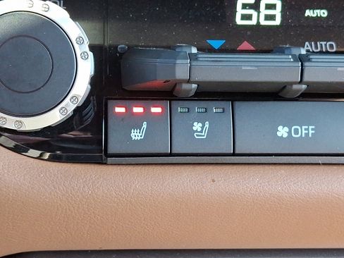 Certified 2025 Toyota Tundra 1794 Edition image 24