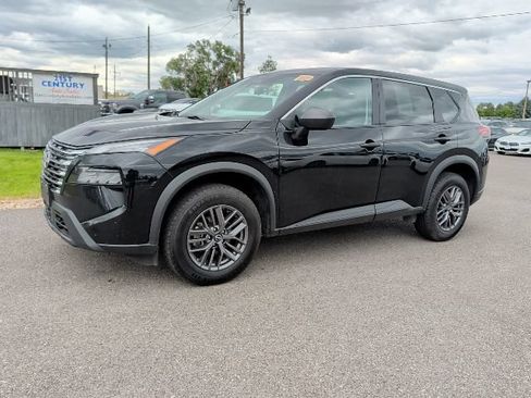 Used 2024 Nissan Rogue S AWD/4WD image 1